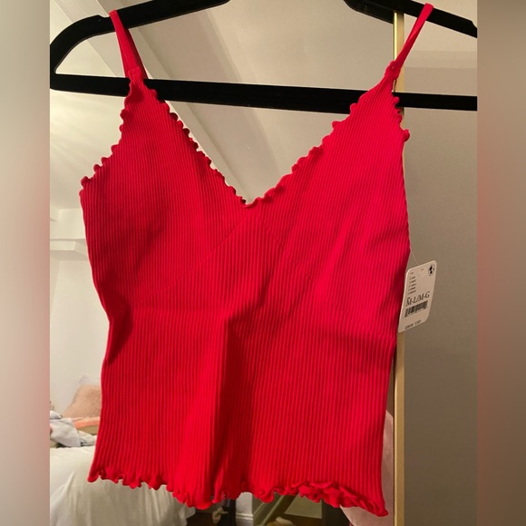 Hot Pink Ribbed Tank Top - Picture 3 of 4